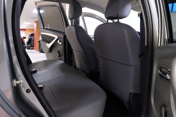 Nissan Terrano, 2.0 л, АТ, 2017 фото 1