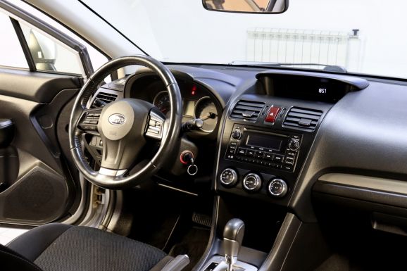 Subaru XV, 2.0 л, Вариатор, 2013 фото 7
