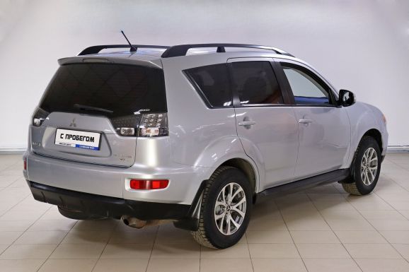 Mitsubishi Outlander, 2.4 л, Вариатор, 2011 фото 4