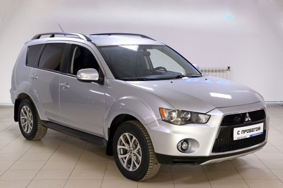 Mitsubishi Outlander, 2.4 л, Вариатор, 2011 фото 5