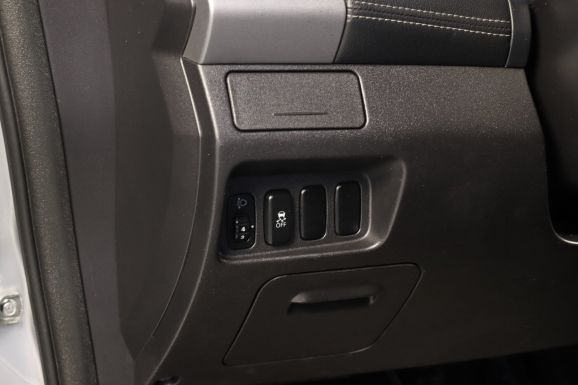 Mitsubishi Outlander, 2.4 л, Вариатор, 2011 фото 9