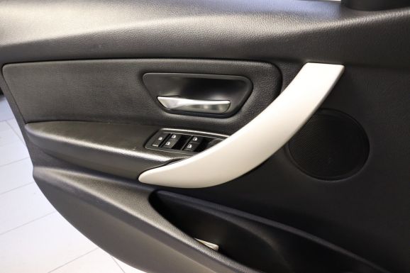 BMW 3 серии, 1.6 л, АТ, 2014 фото 8