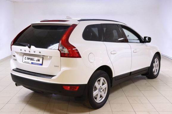 Volvo XC60, 2.4 л, АТ, 2012 фото 4