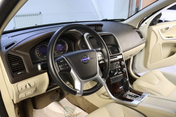 Volvo XC60, 2.4 л, АТ, 2012 фото 9