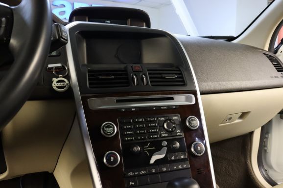 Volvo XC60, 2.4 л, АТ, 2012 фото 12