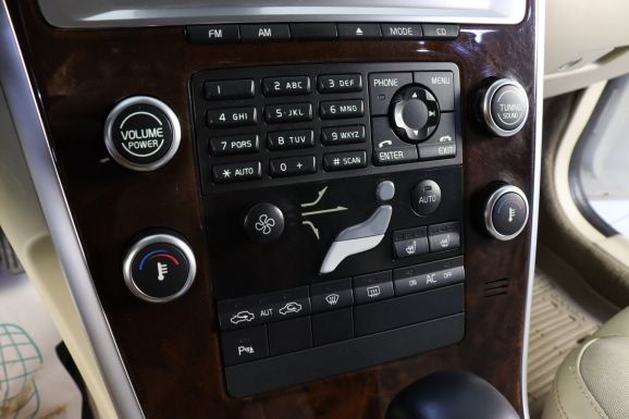 Volvo XC60, 2.4 л, АТ, 2012 фото 13