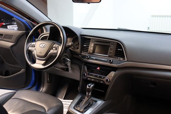 Hyundai Elantra, 2.0 л, АТ, 2019 фото 7