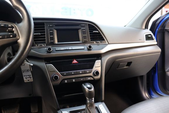 Hyundai Elantra, 2.0 л, АТ, 2019 фото 13
