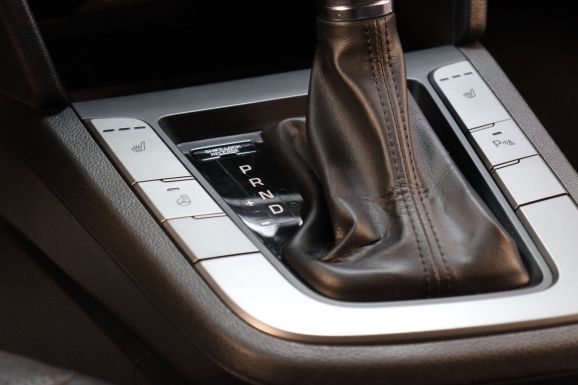 Hyundai Elantra, 2.0 л, АТ, 2019 фото 14