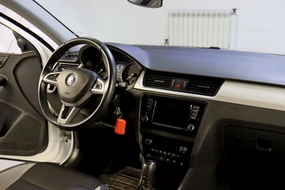 Skoda Rapid, 1.6 л, АТ, 2016 фото 7