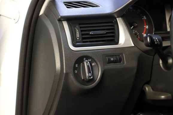 Skoda Rapid, 1.6 л, АТ, 2016 фото 10