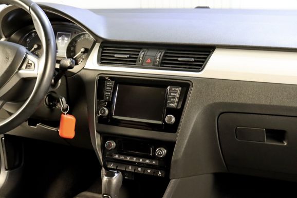 Skoda Rapid, 1.6 л, АТ, 2016 фото 2