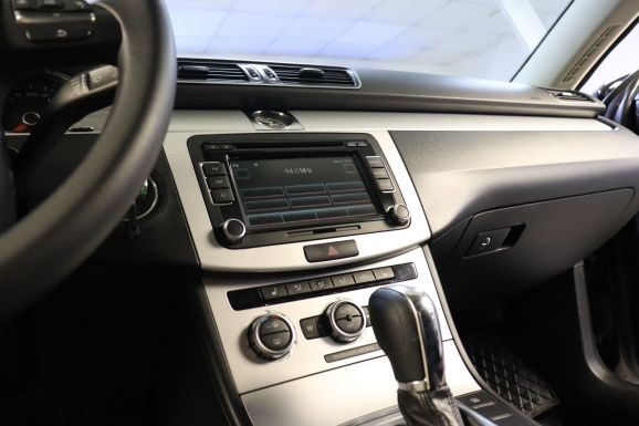 Volkswagen Passat CC, 1.8 л, Робот, 2013 фото 2