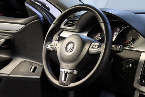 Volkswagen Passat CC, 1.8 л, Робот, 2013 фото 1