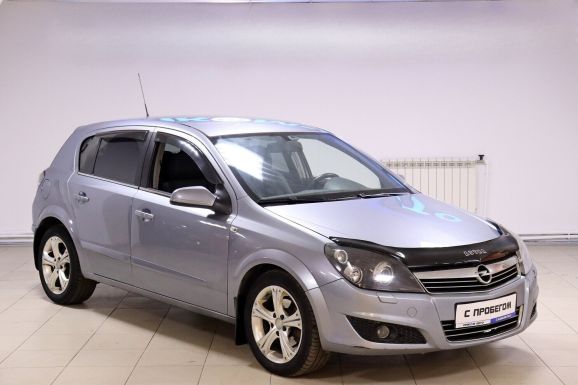 Opel Astra, 1.8 л, МТ, 2010 фото 5