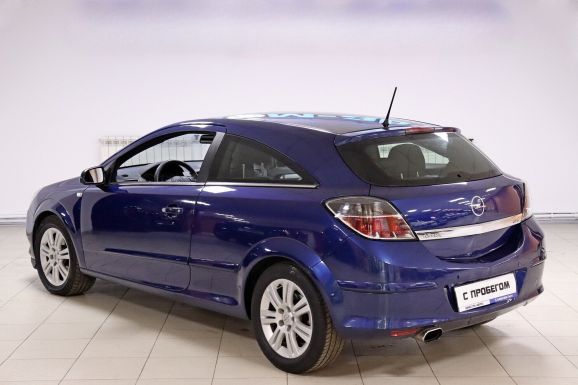 Opel Astra, 1.8 л, АТ, 2011 фото 5
