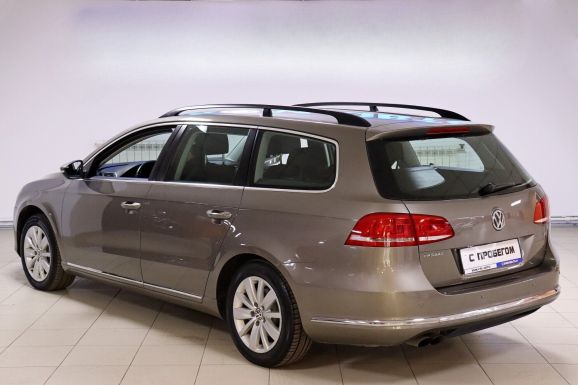Volkswagen Passat, 1.8 л, МТ, 2011 фото 6