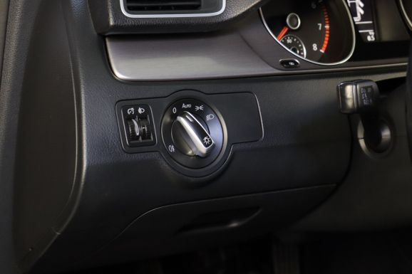 Volkswagen Passat, 1.8 л, МТ, 2011 фото 10