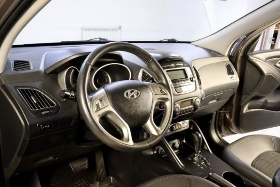Hyundai ix35, 2.0 л, АТ, 2012 фото 10