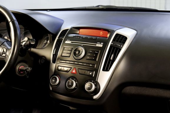 Kia Ceed, 1.6 л, МТ, 2012 фото 2