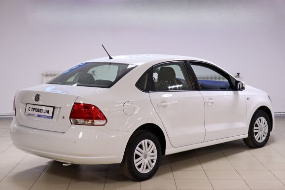 Volkswagen Polo, 1.6 л, АТ, 2013 фото 4