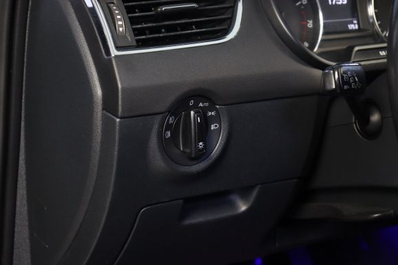 Skoda Octavia, 1.8 л, Робот, 2017 фото 12