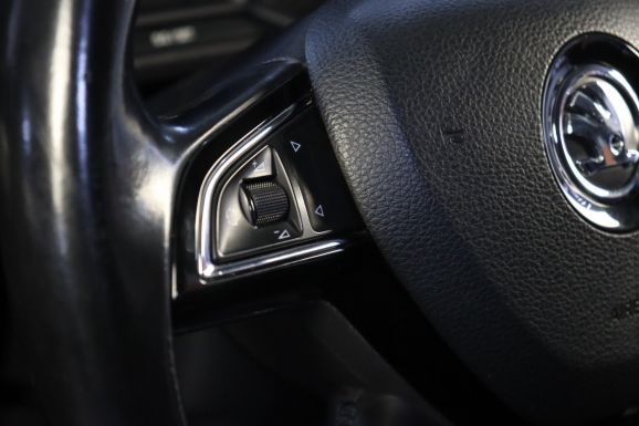 Skoda Octavia, 1.8 л, Робот, 2017 фото 13