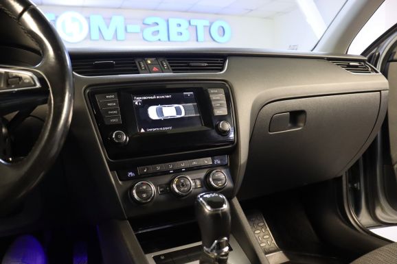 Skoda Octavia, 1.8 л, Робот, 2017 фото 15