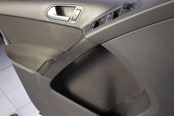 Volkswagen Tiguan, 1.4 л, МТ, 2014 фото 9