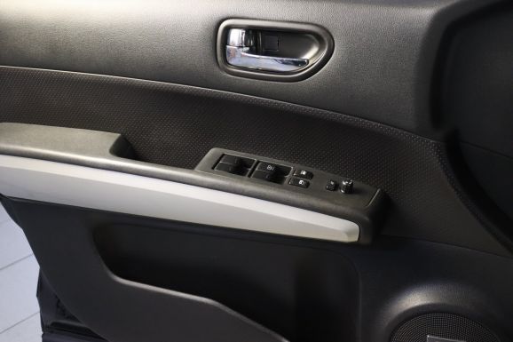 Nissan X-Trail, 2.5 л, Вариатор, 2012 фото 9