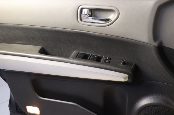 Nissan X-Trail, 2.0 л, Вариатор, 2011 фото 8