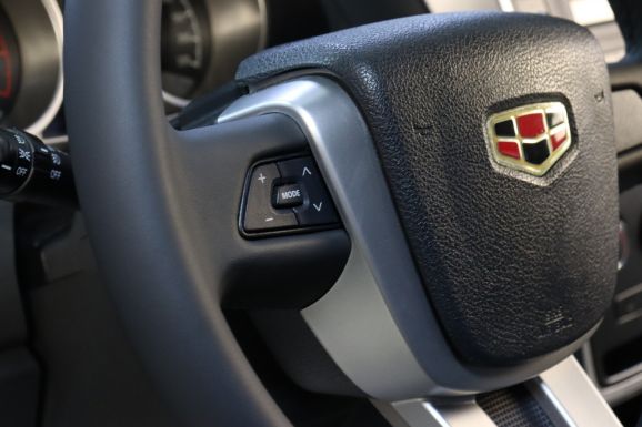 Geely Emgrand X7, 2.4 л, АТ, 2015 фото 9