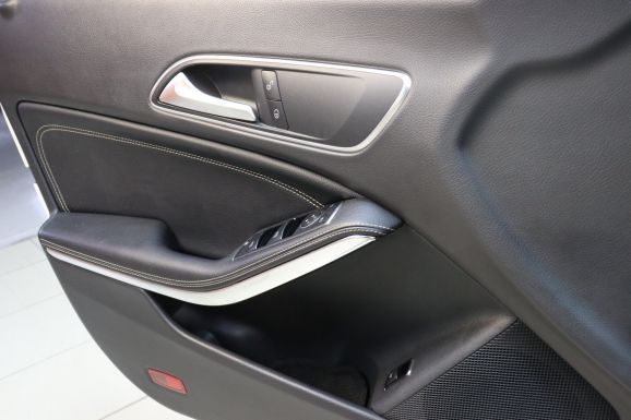 Mercedes-Benz CLA, 1.6 л, Робот, 2015 фото 8