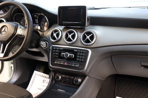 Mercedes-Benz CLA, 1.6 л, Робот, 2015 фото 2