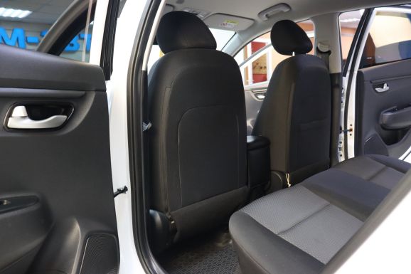 Kia Rio, 1.6 л, АТ, 2021 фото 1