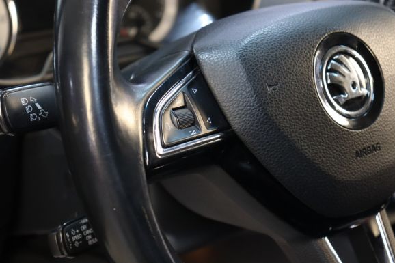 Skoda Octavia, 1.4 л, Робот, 2017 фото 11