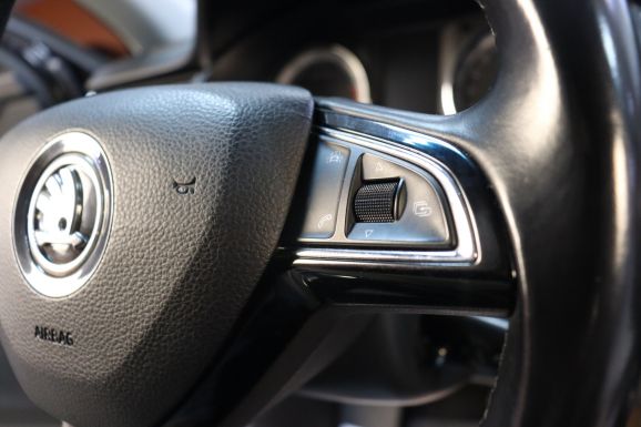 Skoda Octavia, 1.4 л, Робот, 2017 фото 12