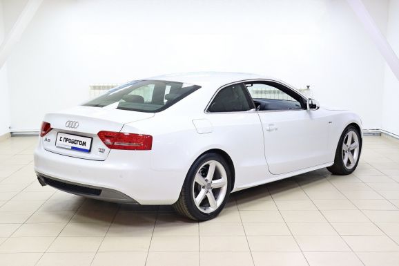 Audi A5, 2.0 л, Робот, 2010 фото 6