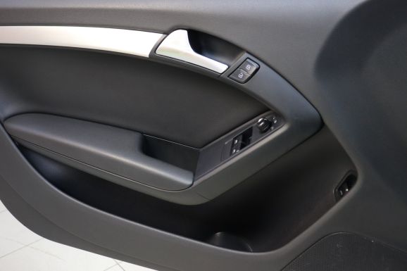 Audi A5, 2.0 л, Робот, 2010 фото 9