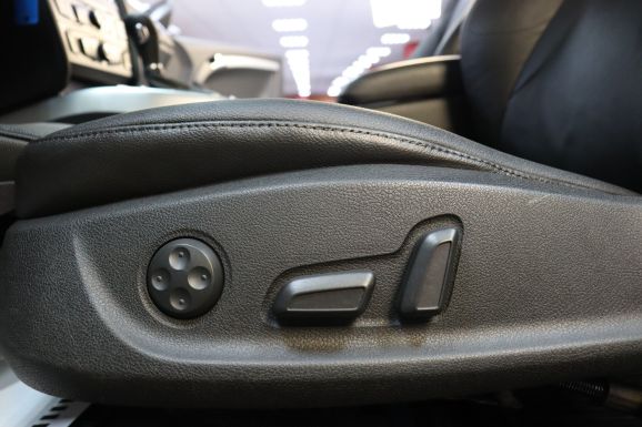 Audi A5, 2.0 л, Робот, 2010 фото 10