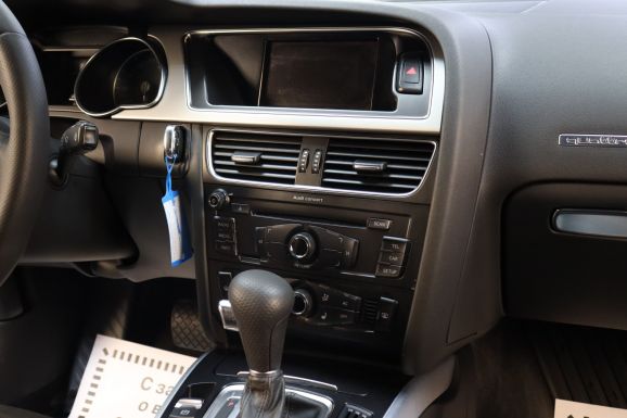 Audi A5, 2.0 л, Робот, 2010 фото 2