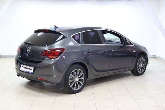 Opel Astra, 1.6 л, АТ, 2011 фото 6