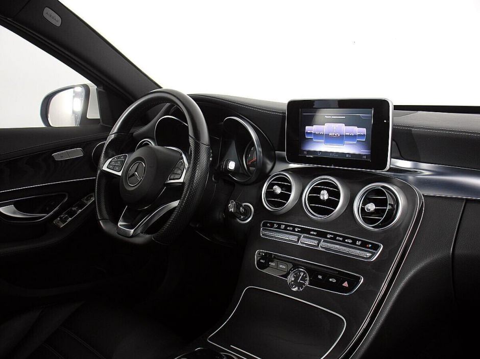 Mercedes-Benz C-Класс, 2.0 л, АТ, 2015 фото 2