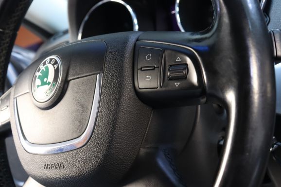 Skoda Yeti, 1.8 л, Робот, 2012 фото 13