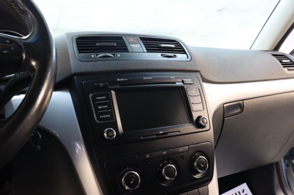 Skoda Yeti, 1.8 л, Робот, 2012 фото 2