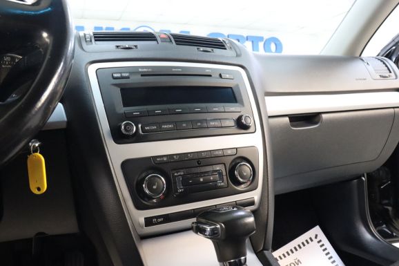 Skoda Octavia, 1.8 л, Робот, 2013 фото 11