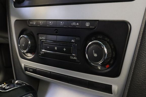 Skoda Octavia, 1.8 л, Робот, 2013 фото 14