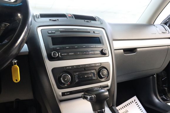 Skoda Octavia, 1.8 л, Робот, 2013 фото 1