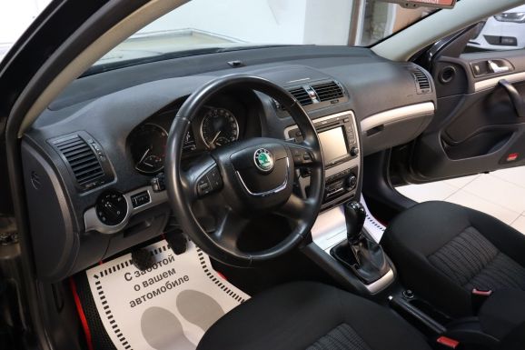 Skoda Octavia, 1.6 л, МТ, 2012 фото 10