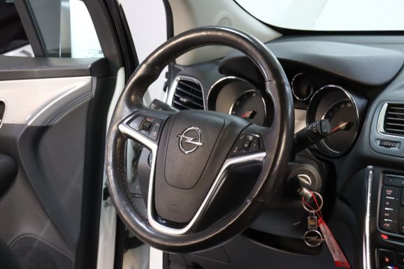 Opel Mokka, 1.4 л, АТ, 2014 фото 2